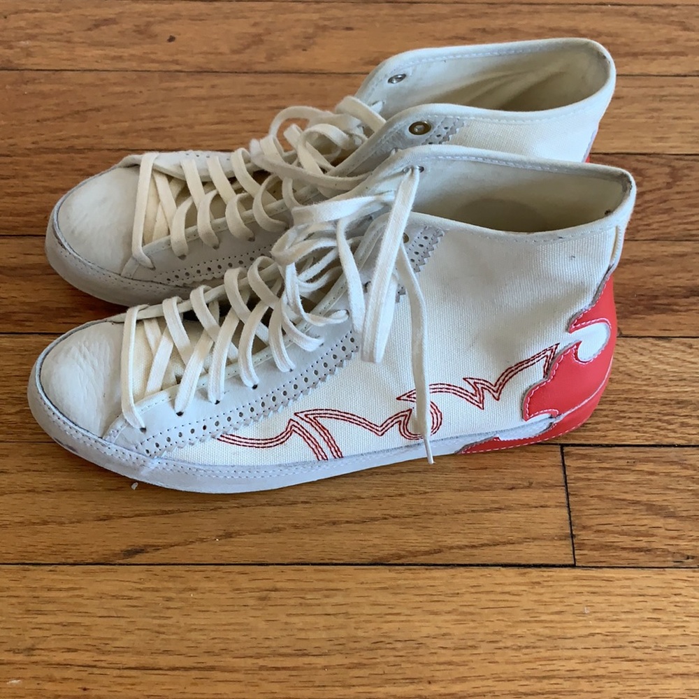 LE Converse - Picture 3 of 4